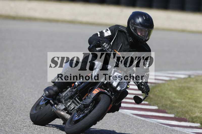 /01 02.04.2026 MAZ ADR/Gruppe gelb Gruppe gruen/unklar